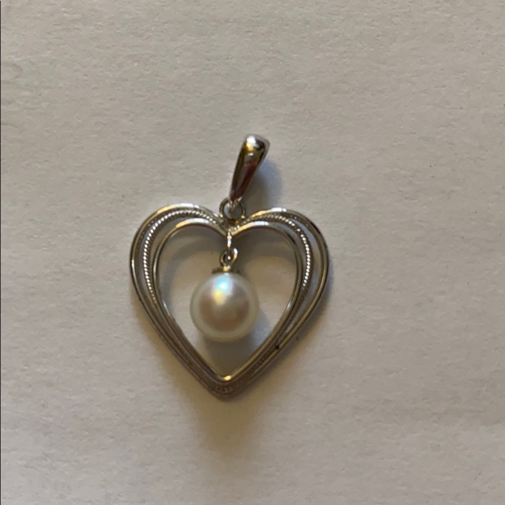 Mikimoto pearl with silver heart pendant